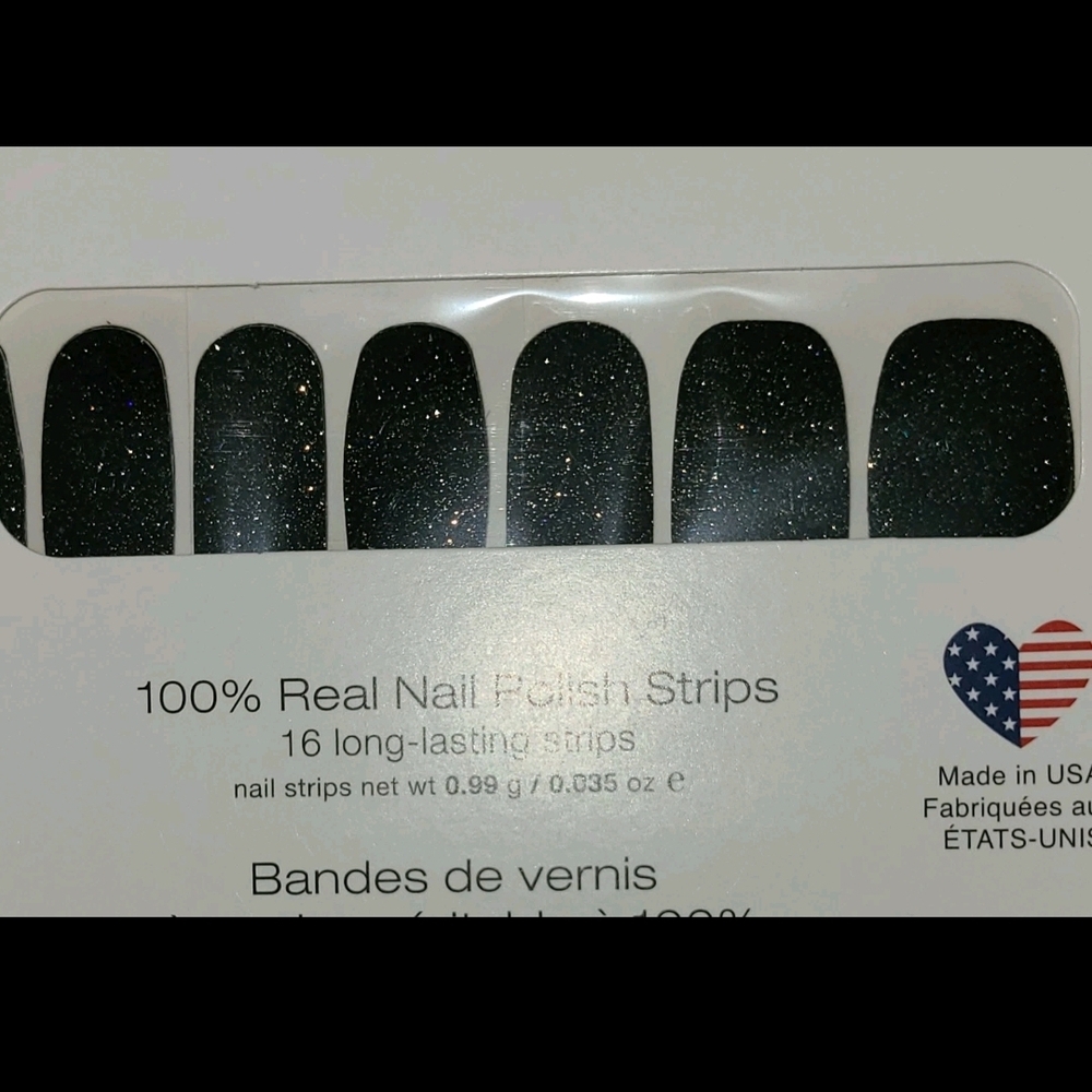 COLORSTREET POLISH NAIL STRIPS - 'ONLY IN VEGAS' 